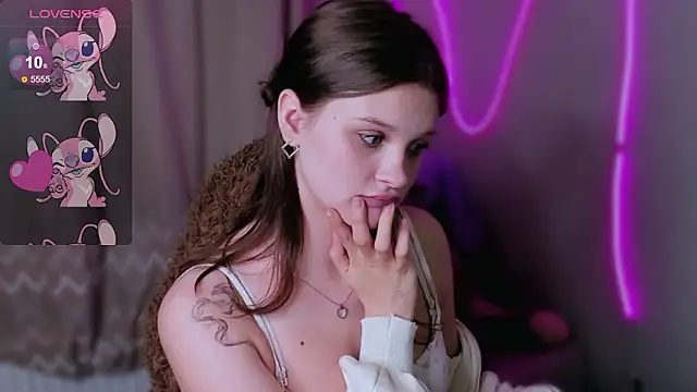 GoldeEva online show from February 2026 04:57:01 AM