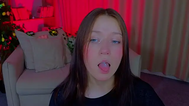 MmollyMay online show from April 2026 10:49:02 AM