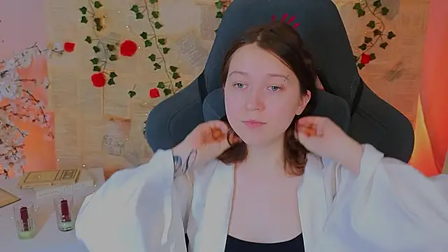 MmollyMay online show from February 2026 10:26:01 AM