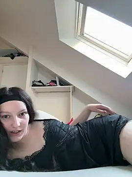 Mis-Elisa96 online show from March 2026 05:25:02 PM