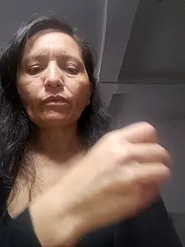 Snapshot of Alexamontiel_ chatting on February 2026 02:39:01 PM Alexamontiel online show from February 2026 02:39:01 PM