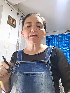 Snapshot of Alexamontiel_ chatting on March 2026 10:43:02 PM Alexamontiel online show from March 2026 10:43:02 PM