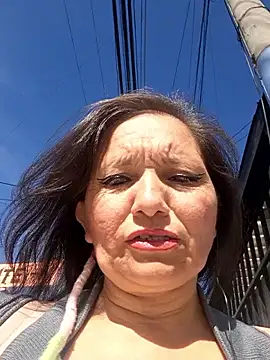 Alexamontiel  online show from April 2026 08:21:01 PM