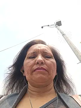 Alexamontiel  online show from April 2026 06:13:02 PM