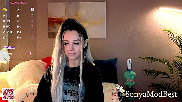 Sonya-Love online show from February 2026 10:37:01 AM