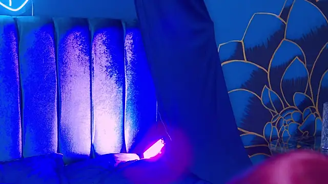 katie rougee  online show from April 2026 09:16:02 PM