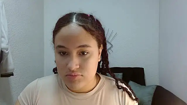 leilanewgirl online show from February 2026 12:27:02 PM