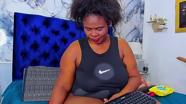 Snapshot of EBONY_SWEEET_ chatting on July 2026 03:44:01 AM EBONY SWEEET online show from July 2026 03:44:01 AM