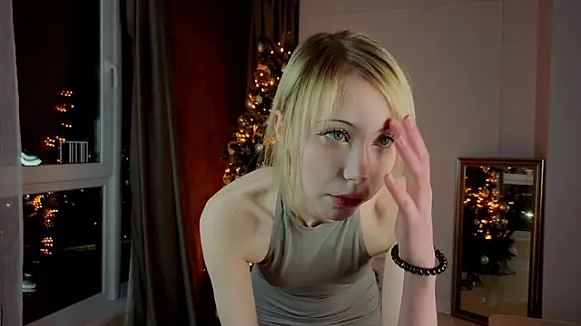 UWU flower online show from February 2026 02:28:01 PM