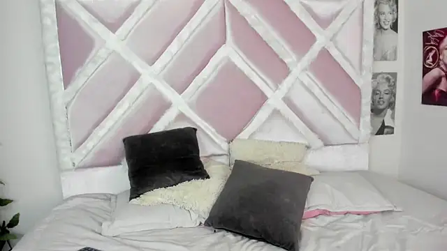 luxx 11 online show from April 2026 04:55:01 PM