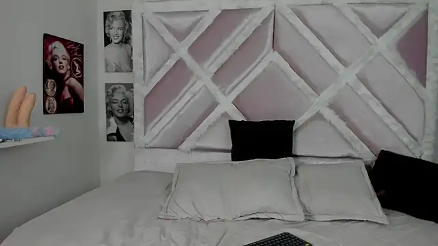 luxx 11 online show from April 2026 09:39:33 PM