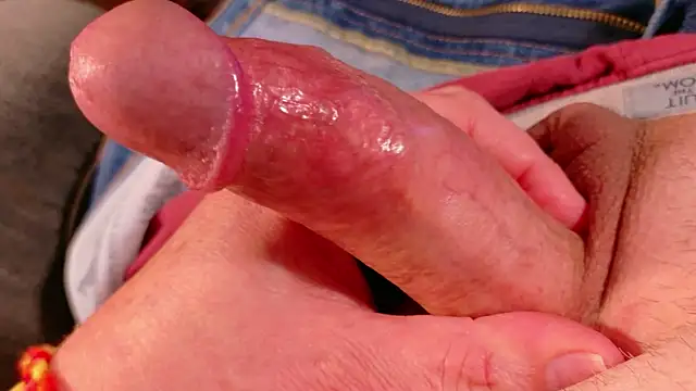 Snapshot of Littlebits1234 chatting on April 2026 03:52:02 PM Littlebits1234 online show from April 2026 03:52:02 PM