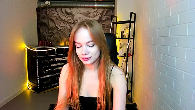 AmyNox online show from May 2026 05:00:01 AM