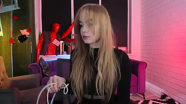 AmyNox online show from May 2026 05:03:01 AM