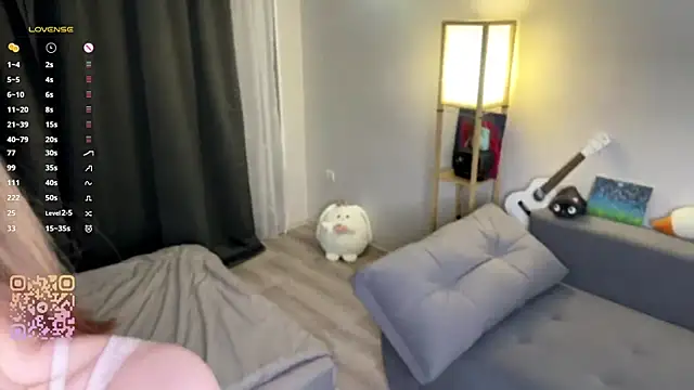 Mirrrra1 online show from April 2026 08:04:01 PM