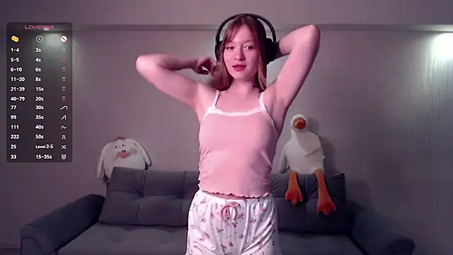 Mirrrra1 online show from March 2026 09:33:01 PM