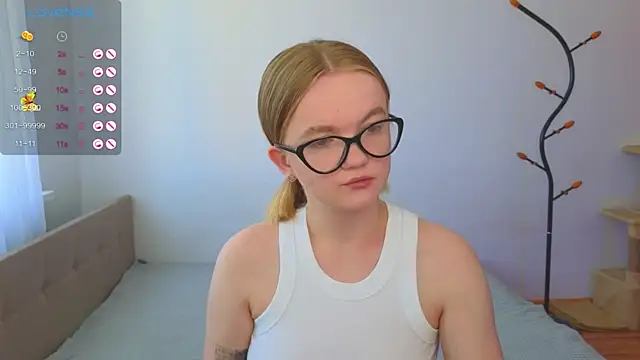 Snapshot of StellaBunny chatting on July 2026 04:35:02 AM StellaBunny online show from July 2026 04:35:02 AM