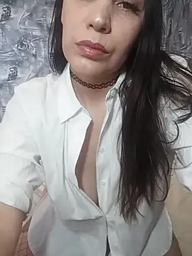 AlisaLowq online show from March 2026 09:46:01 AM