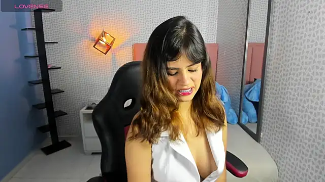 Snapshot of KAROLAGREY chatting on March 2026 12:28:02 PM KAROLAGREY online show from March 2026 12:28:02 PM