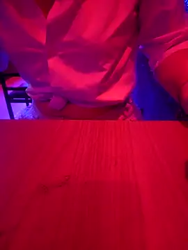 giloirinha5 online show from April 2026 01:45:01 AM