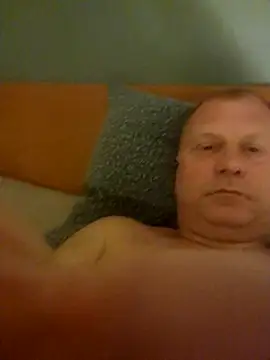 Demik71 online show from March 2026 09:48:01 PM