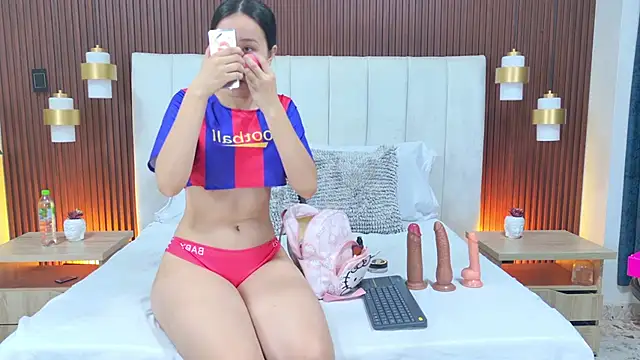 Brisa Silva online show from April 2026 11:39:01 AM