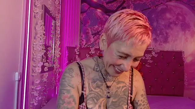 Everlyn sexx online show from February 2026 11:53:01 AM