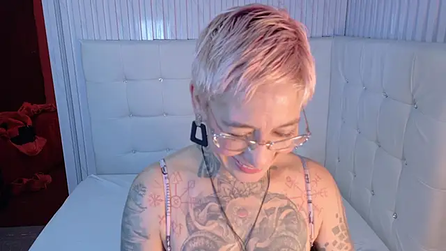 Everlyn sexx online show from March 2026 03:34:01 PM