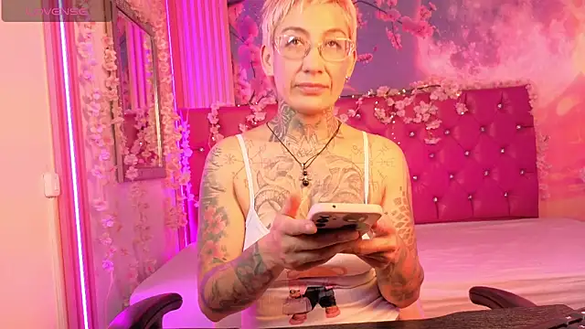 Everlyn sexx online show from February 2026 09:04:02 PM