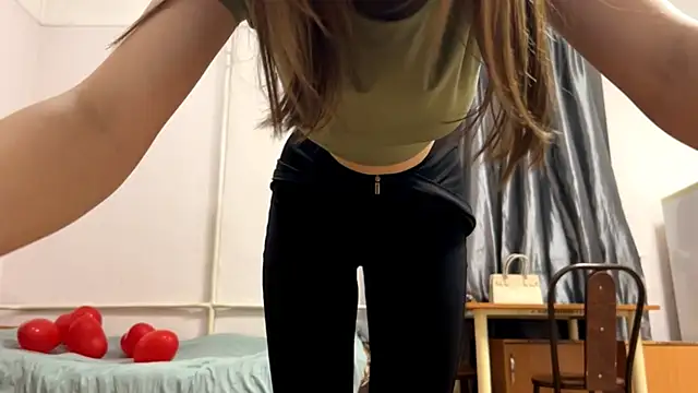 VickieKush online show from February 2026 03:14:01 PM