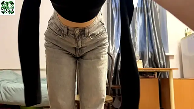 VickieKush online show from April 2026 04:14:02 PM