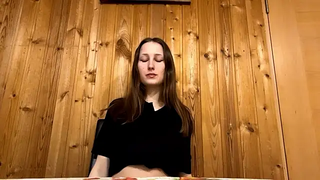 VickieKush online show from March 2026 03:07:02 PM