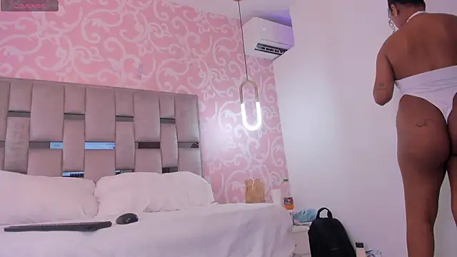 SamanthaGrace1 online show from February 2026 05:29:01 AM