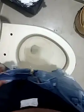 Snapshot of fercheyy chatting on February 2026 04:18:01 PM fercheyy online show from February 2026 04:18:01 PM