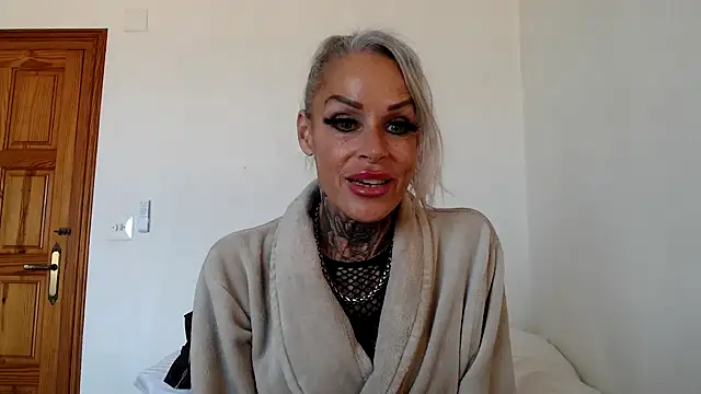 Sophie-Logan-Ink online show from March 2026 01:14:02 PM