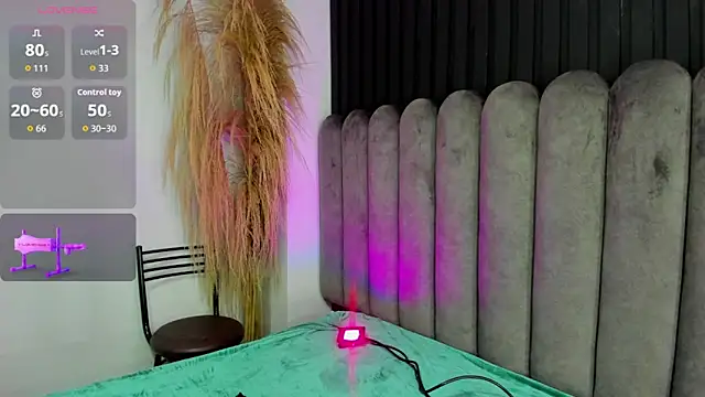 Lanadelrey 1 online show from April 2026 12:11:01 PM