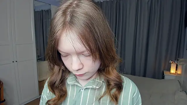 LavenderMitten online show from March 2026 05:34:02 AM