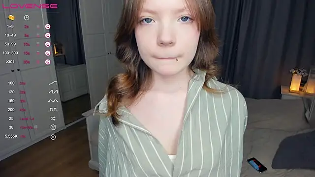 LavenderMitten online show from March 2026 05:53:02 AM