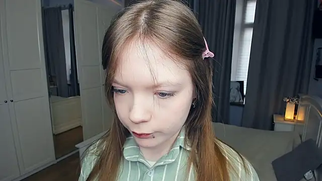 LavenderMitten online show from March 2026 05:24:02 AM