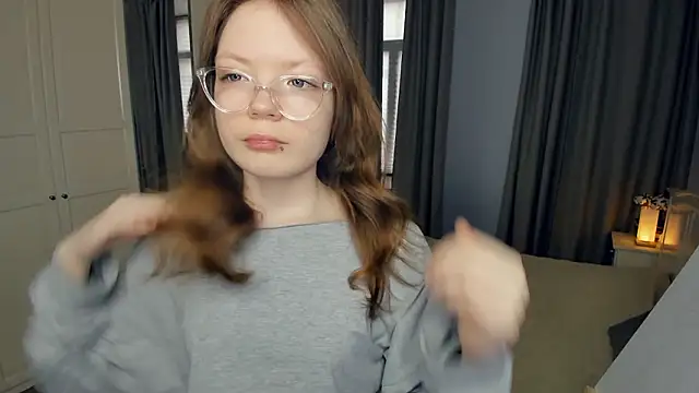 LavenderMitten online show from March 2026 05:33:02 AM