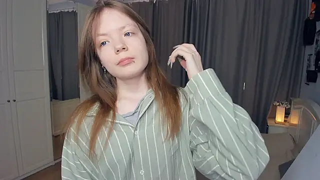 LavenderMitten online show from March 2026 06:47:01 AM