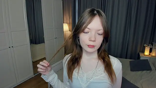 LavenderMitten online show from February 2026 05:20:01 AM