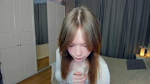 LavenderMitten online show from February 2026 05:37:01 AM