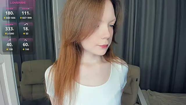 LavenderMitten online show from May 2026 05:40:01 AM