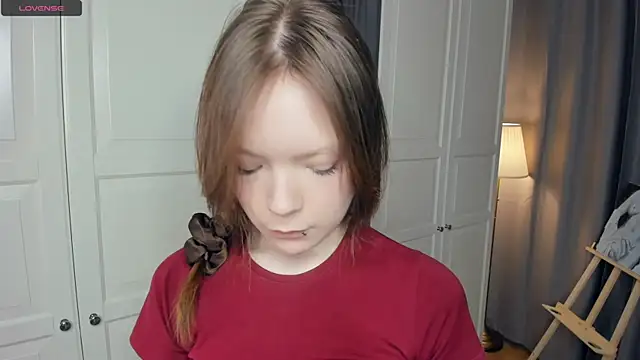 LavenderMitten online show from April 2026 05:53:02 AM