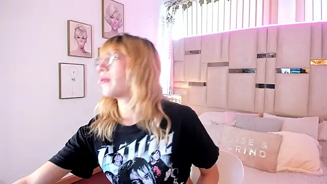 Maya-jhons online show from March 2026 11:51:01 AM