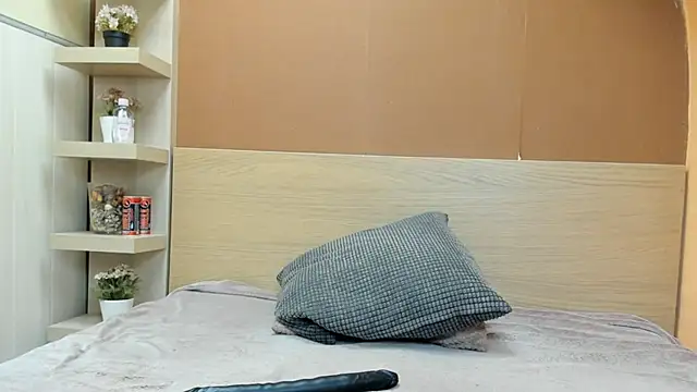 PinkyTwerkyX online show from February 2026 05:52:02 AM