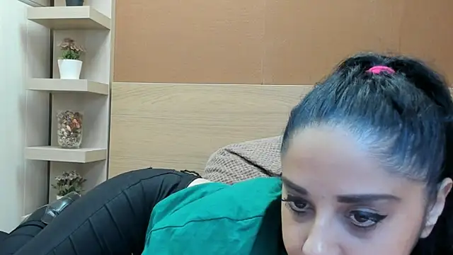 Snapshot of PinkyTwerkyX chatting on October 2025 12:37:02 PM PinkyTwerkyX online show from October 2025 12:37:02 PM