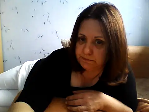 Snapshot of LockyCharm111 chatting on June 2026 03:12:02 PM LockyCharm111 online show from June 2026 03:12:02 PM
