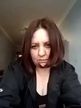 LockyCharm111 online show from February 2026 03:35:02 PM